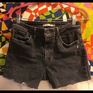 levi black denim high waisted cut off shorts